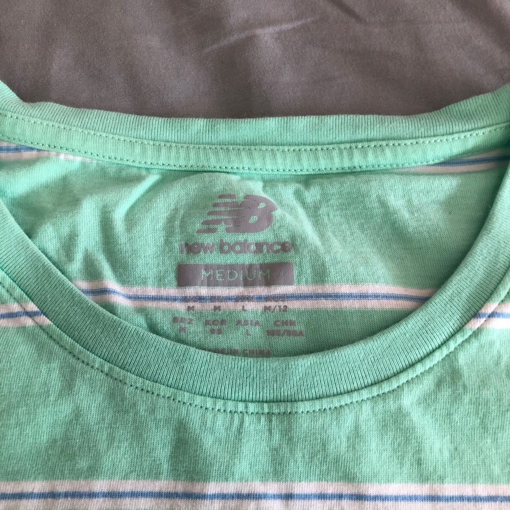 Tee - Picture 5 of 7